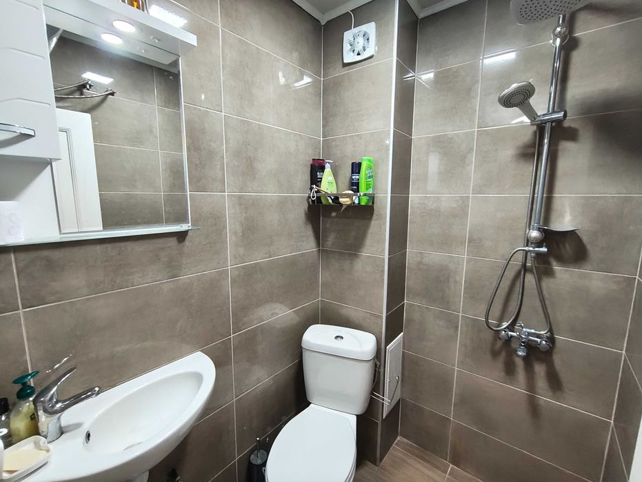 Продава се Двустаен апартамент в Търговище, Център - 50 кв.м за 2295 €/кв.м - Снимка #7