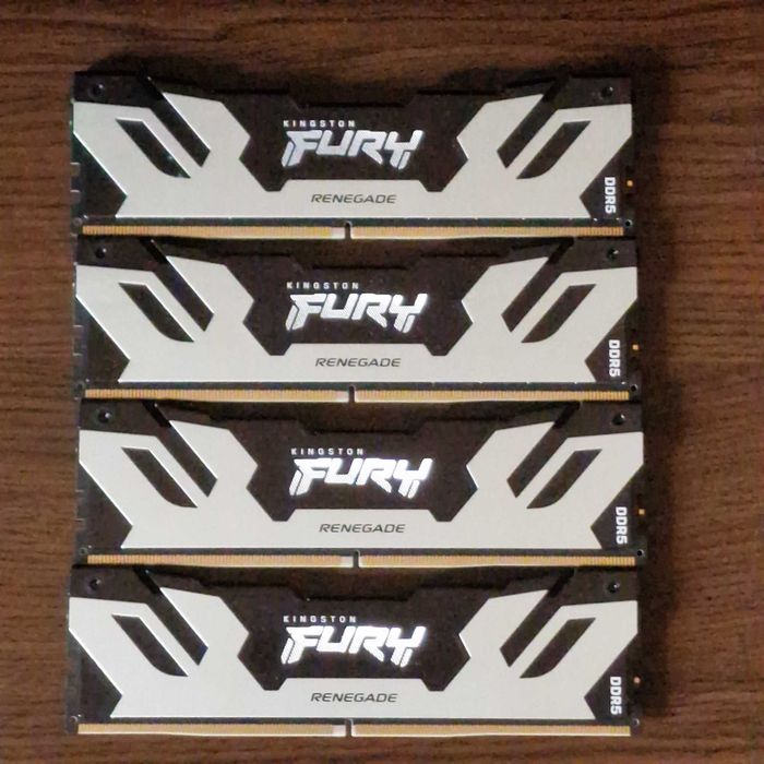 RAM памет Kingston FURY Renegade Silver XMP 192GB (4 x 48GB) DDR5 KF560C32RSK2-96 (2 x Kit of 2)