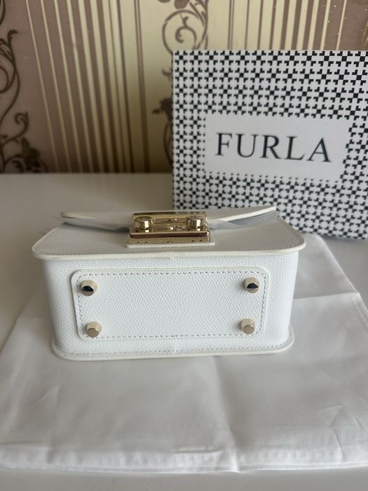 Чисто нови чанти Furla Metropolis