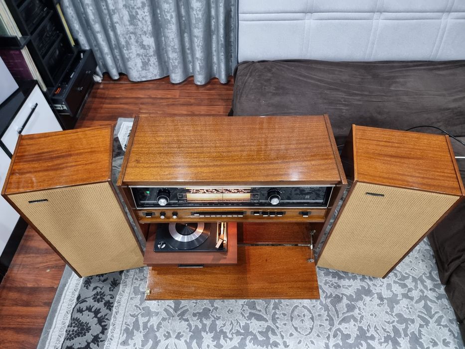 Ламповая Радиола Симфония 003 в подарок 20 пластинок