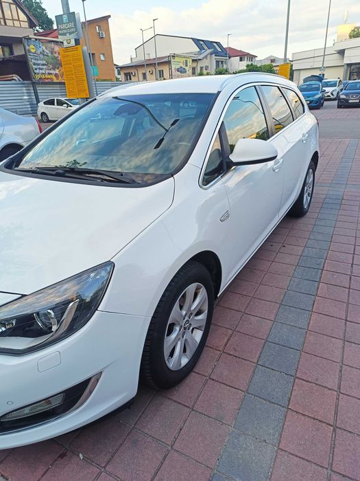 Opel Astra j Sport tourer