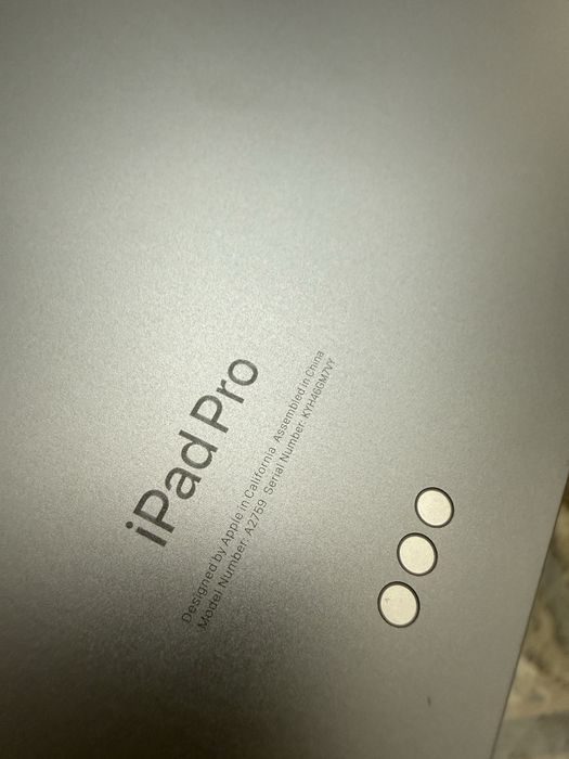 Apple Ipad pro 11 m2 + box