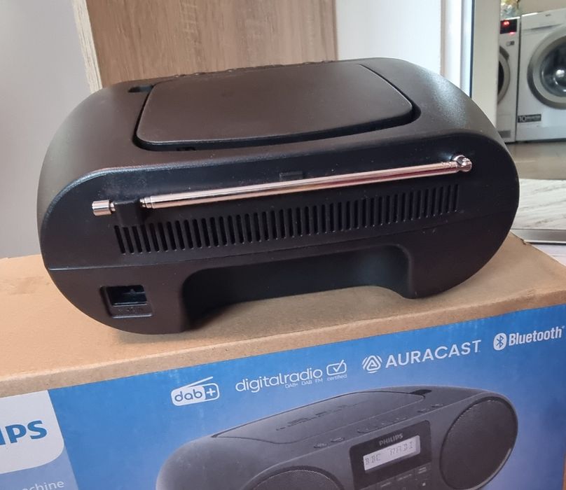 Радио касетофон Philips