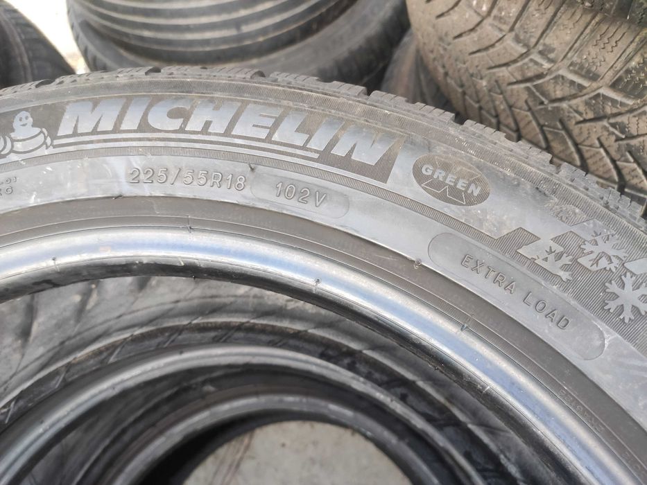 2бр Зимни гуми 225 55 18 - Michelin