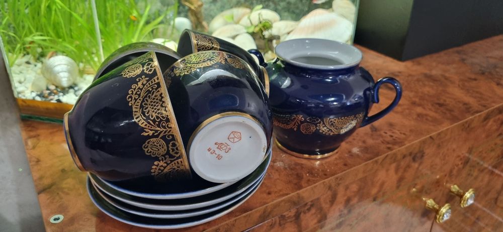 Чайные наборы, посуда