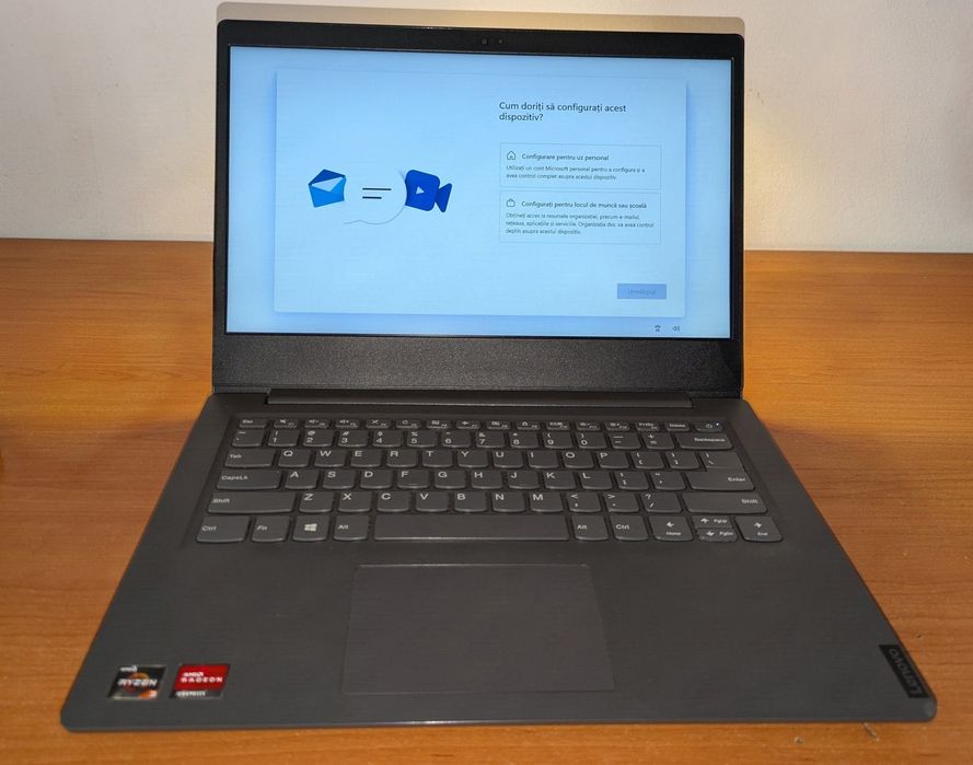 Laptop Lenovo V14-ADA