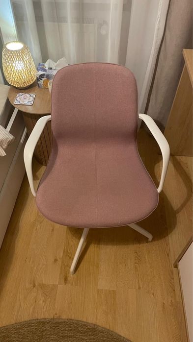 Scaun LANGFJALL roz cu alb IKEA