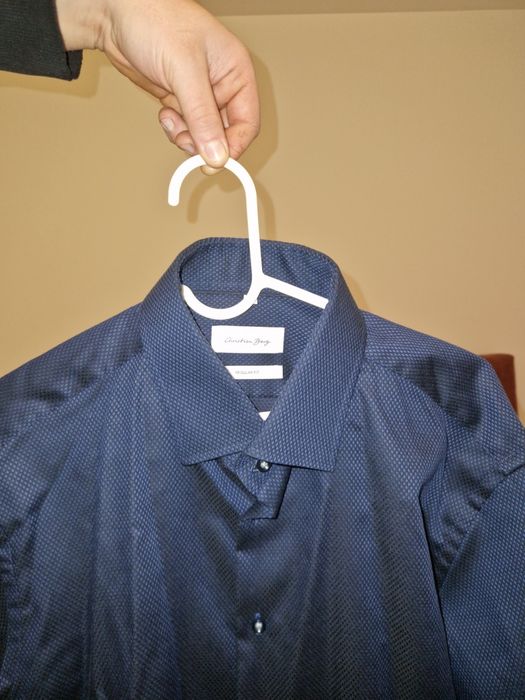 Vând cămașă Christian Berg  noua