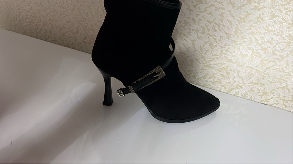 Продам ботильоны