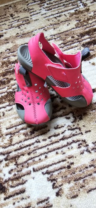 Обувки  Nike за лятото, за госпожици