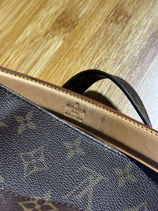 Geant Louis Vuitton Metis Hobo Monogram Canvas in conditie buna