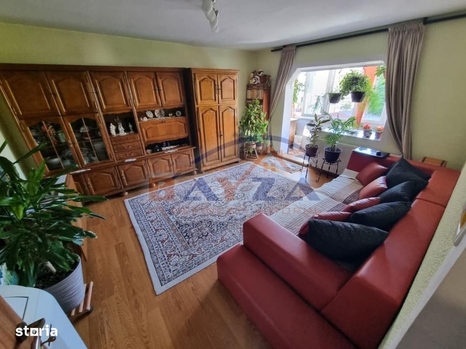 Apartament 3 camere ultracentral – Bd Unirii (Daytona), garaj sub bloc