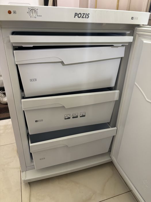 Продам морозильник Pozis