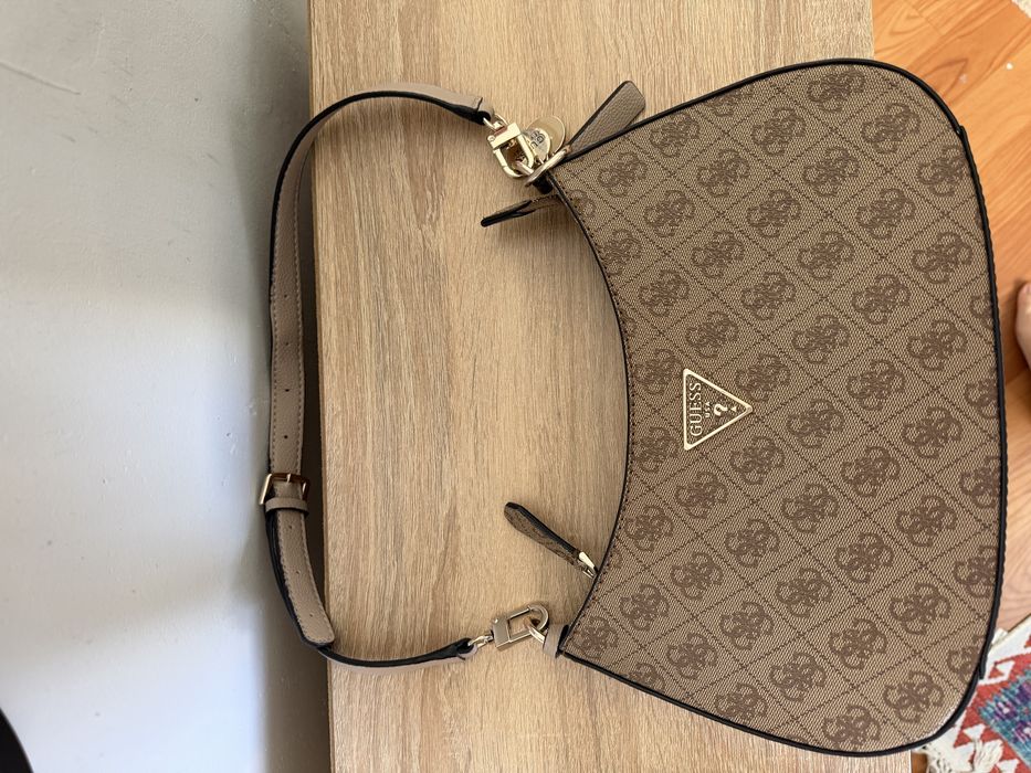 Продам сумку guess оригинал