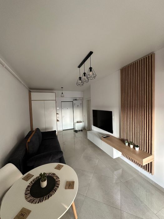 Inchiriere studio central adress residence