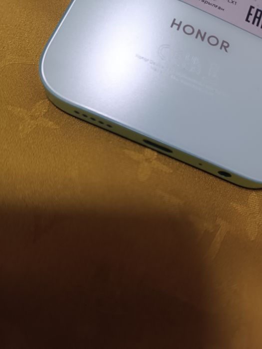 Assalom alekum Telefon Sotiladi Original Honor X6d