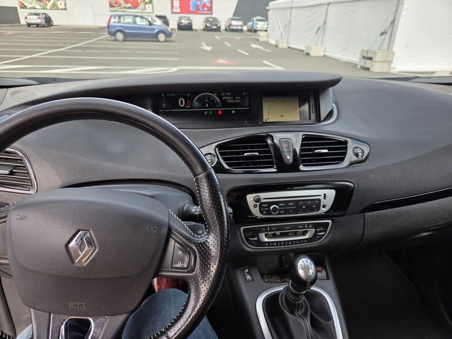 Renault Grand Scenic 1.5 dci Bose Edition