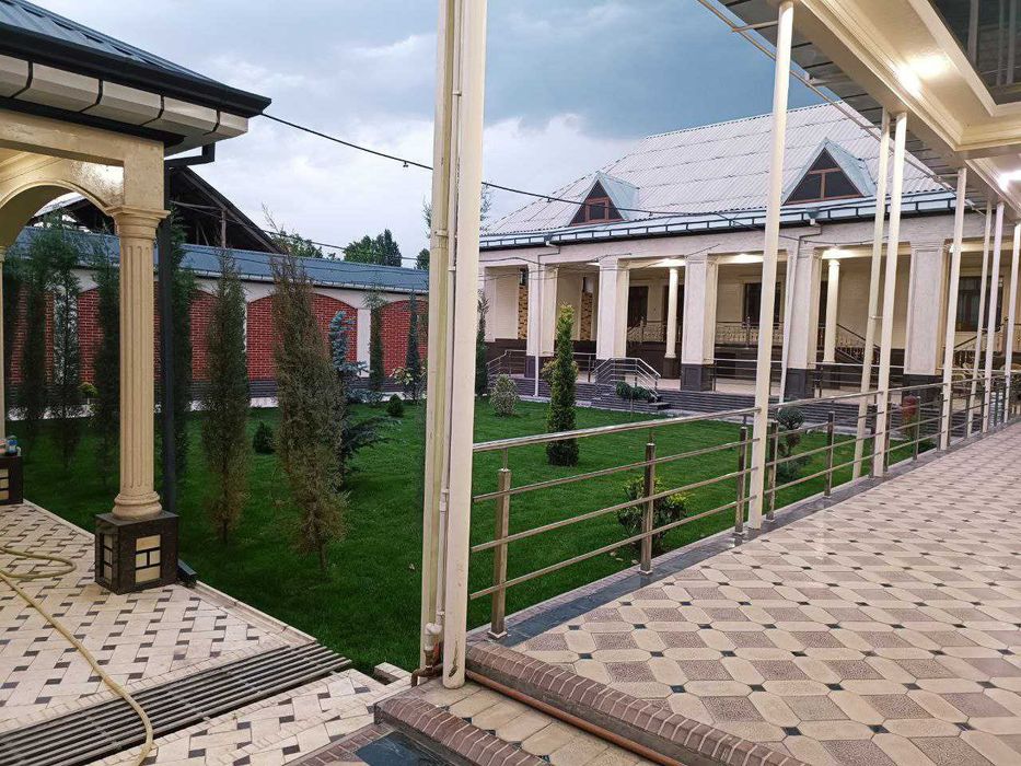 Газон+ланшафт дизайн лойихалар+Палив+Микроклимат хизматлари мавжуд.