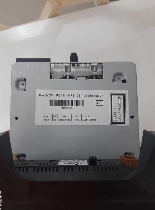 RADIO/CD + Suport/RAMA Peugeot 3008