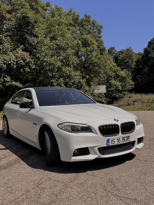 BMW 5 Series 2012