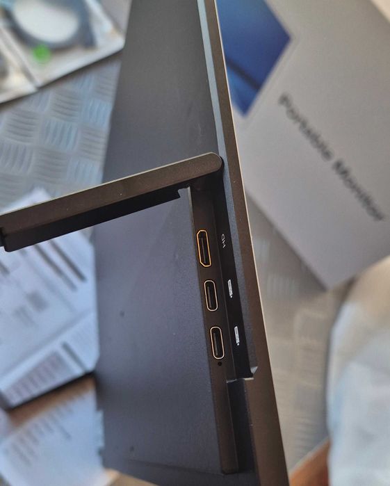 Преносим монитор EVICIV M185E04, 18,5 инча,  IPS, 120Hz, 100%sRGB