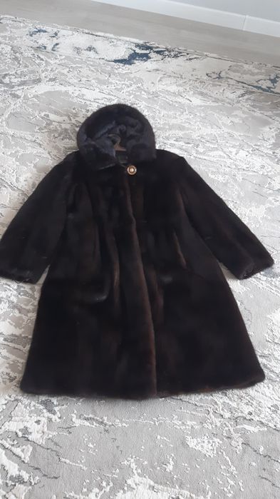 Норкавая шуба сатылады