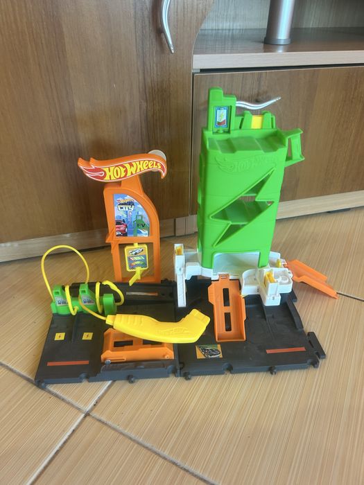 Hot wheels писти