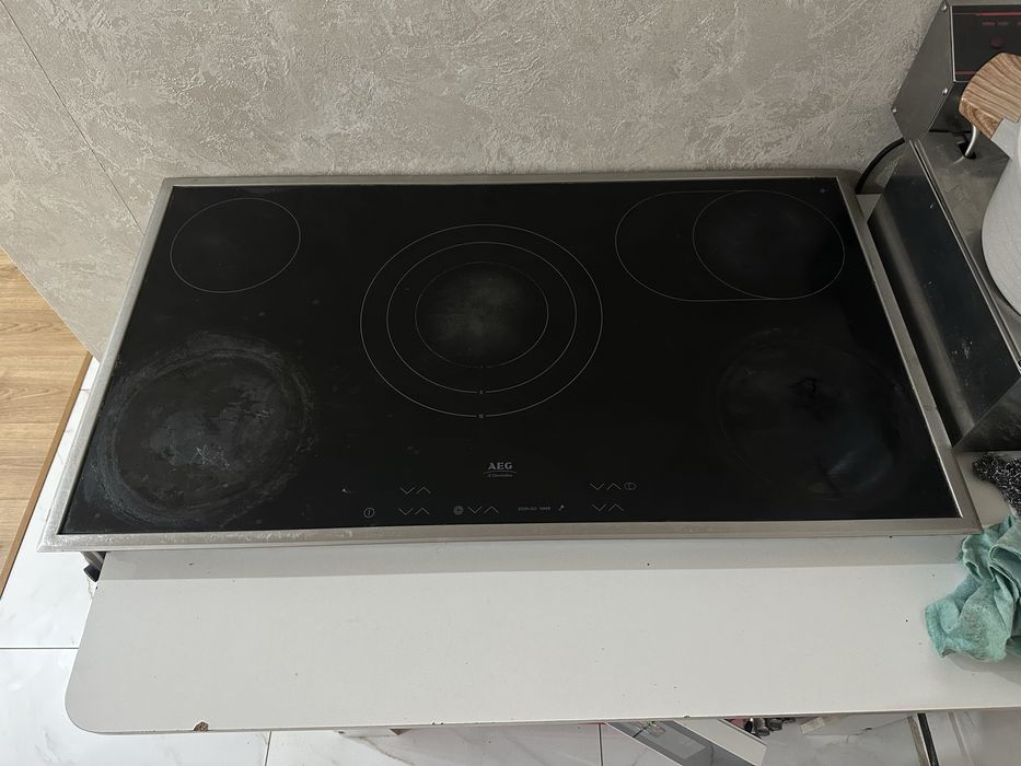 Продам электроплиту