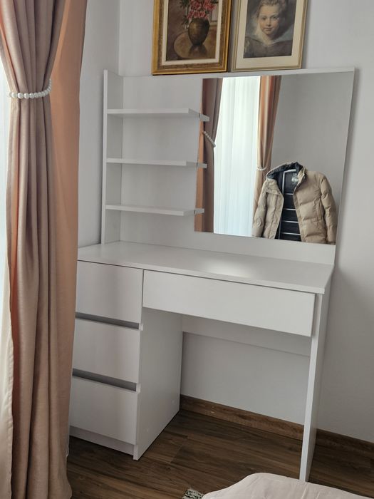 Masa de toaleta alba