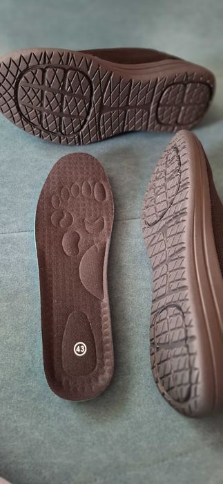 Леки летни мъжки обувки