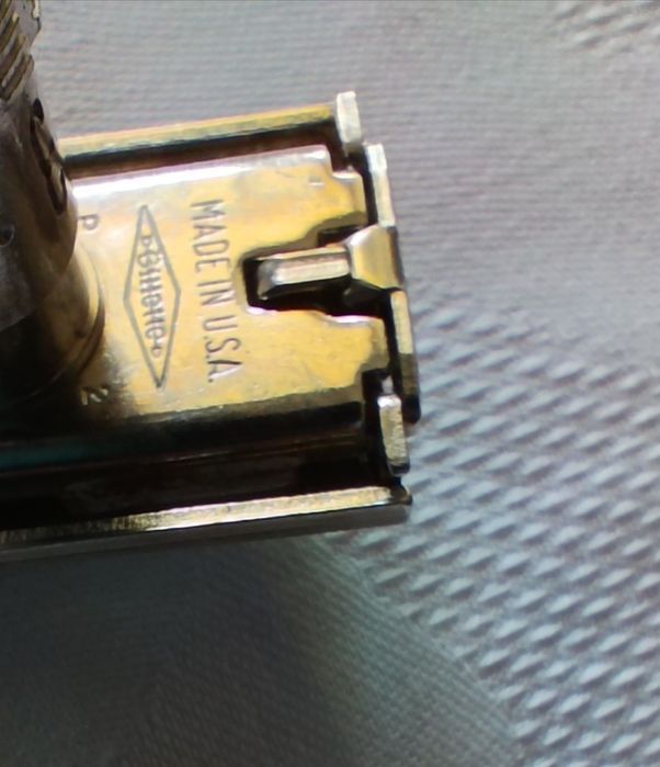 Самобръсначка Gillette Super Adjuatable.
