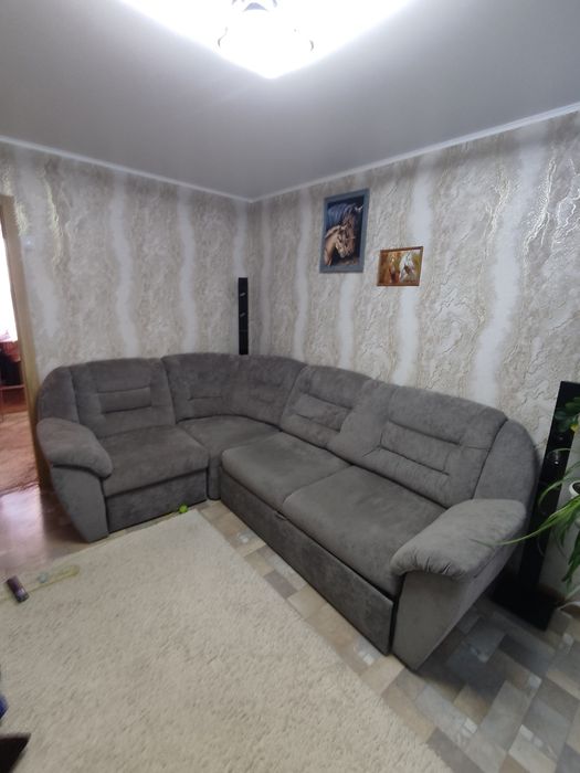 Продам диван угловой