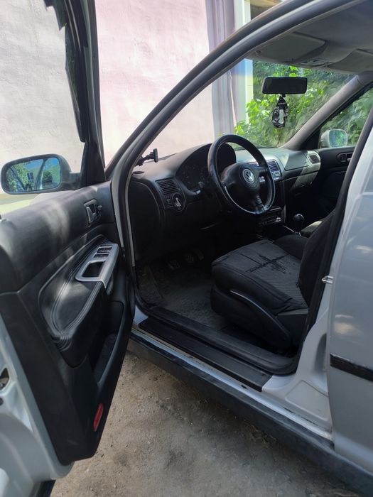 Продам Golf 4, механика, 1.8