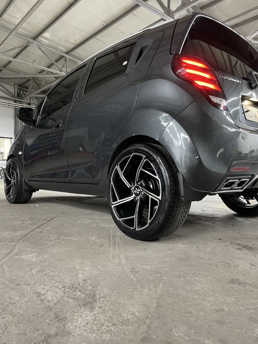 205/45/17 Bently diska balon sotiladi spark, nexia,1,2,3 , onixga tush