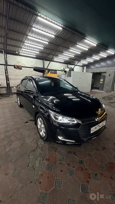 Продаётся Шевроле Оникс