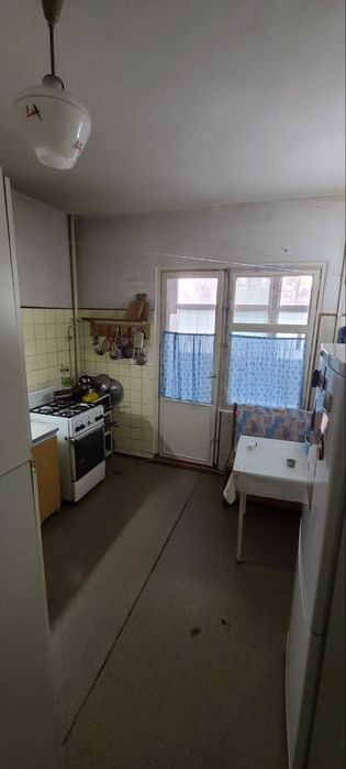 Продаётся своя 3х комнатная на сергели 7