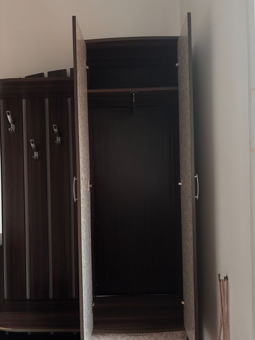 Шкаф для прихожей