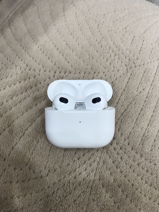 Оригинал Apple Airpods 3