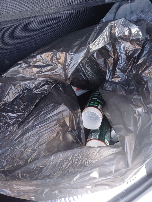 Продам герметик силикон есть много