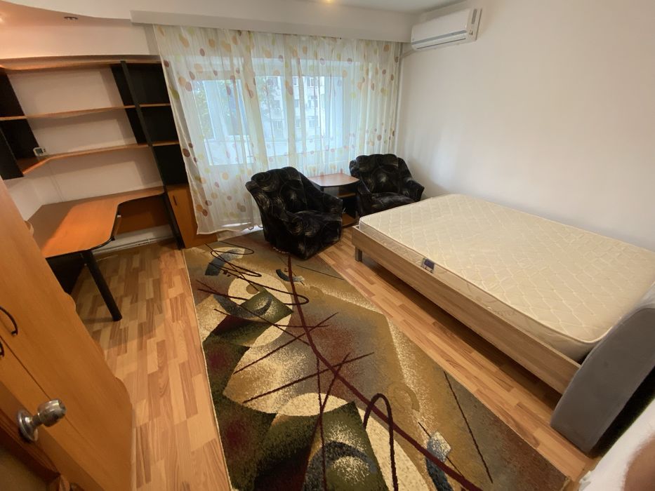 Proprietar inchiriez apartament 1 cam 40mp