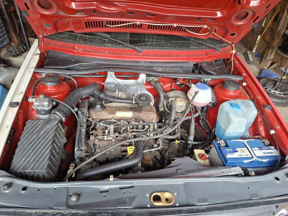 VW Golf 2 1.6 TD 1V 1990 – Recondiționat | TA Technix | Servo | Discuri Spate , schimb si cu dacia 1310