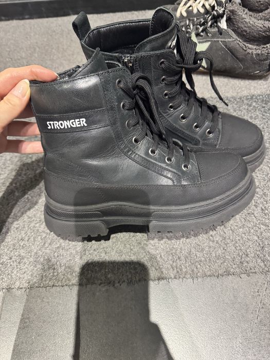 Ботинки утепленные