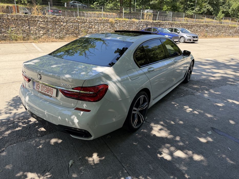 Bmw seria 7. 750i USA