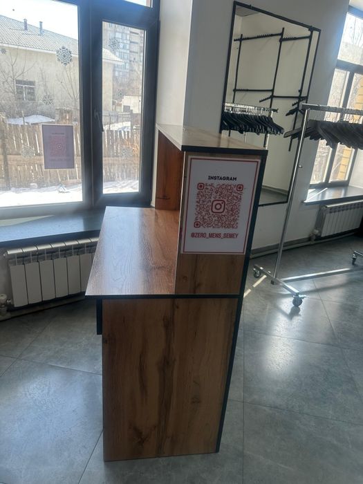 Продам стойку ресепшн