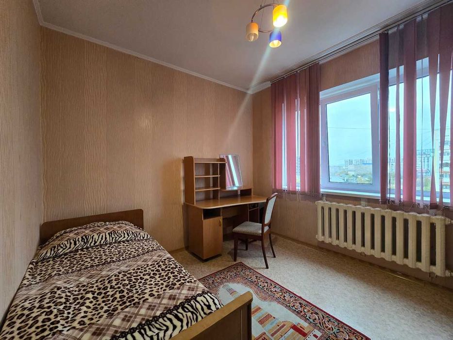 Продам 4-комнатную квартиру Орбита 2