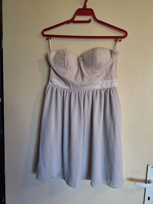 Красиви дамски рокли