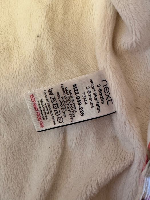 Продам  детский комбинезон фирмы next