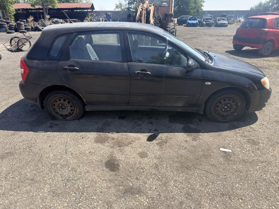 Kia Cerato/Киа Черато (1.6i 2005г.) на части