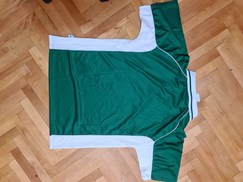 Tricou Eintracht Frankfurt marimea XL/XXL nou