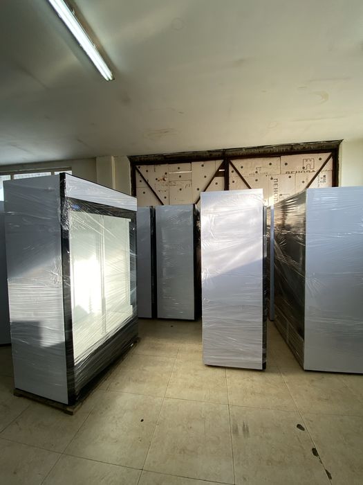 Продам холодильник / Двухдверный холодильник